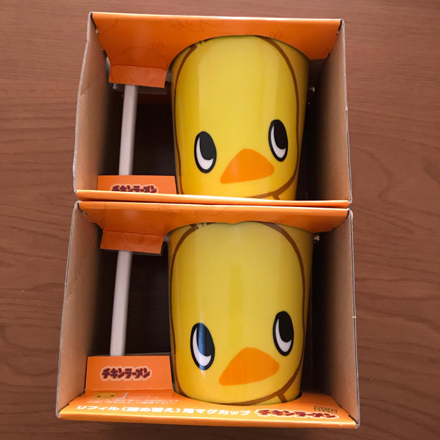 日清食品(ニッシンショクヒン)のチキンラーメンのキャラクター"ひよこちゃん"のマグカップ エンタメ/ホビーのおもちゃ/ぬいぐるみ(キャラクターグッズ)の商品写真