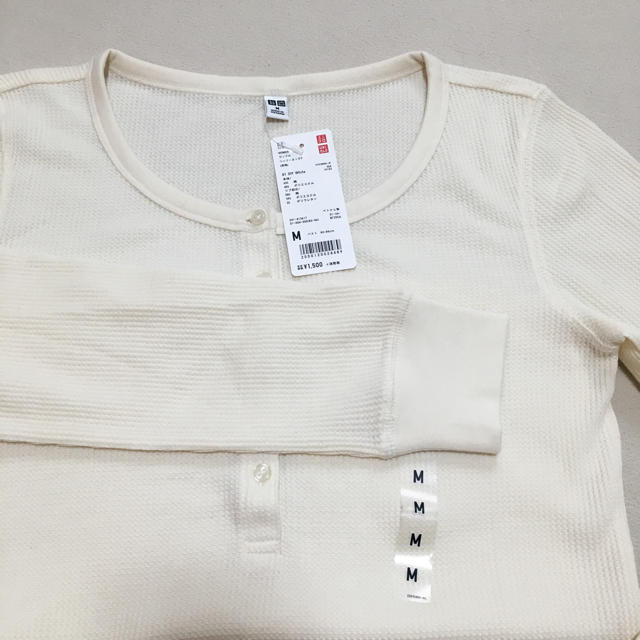 UNIQLO(ユニクロ)のUNIQLO ワッフルヘンリーネックT レディースのトップス(Tシャツ(長袖/七分))の商品写真