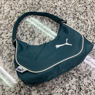 プーマ(PUMA)のプーマ ラウンドバッグ ポーチ スポーツ 手提げ 美品(バッグ)