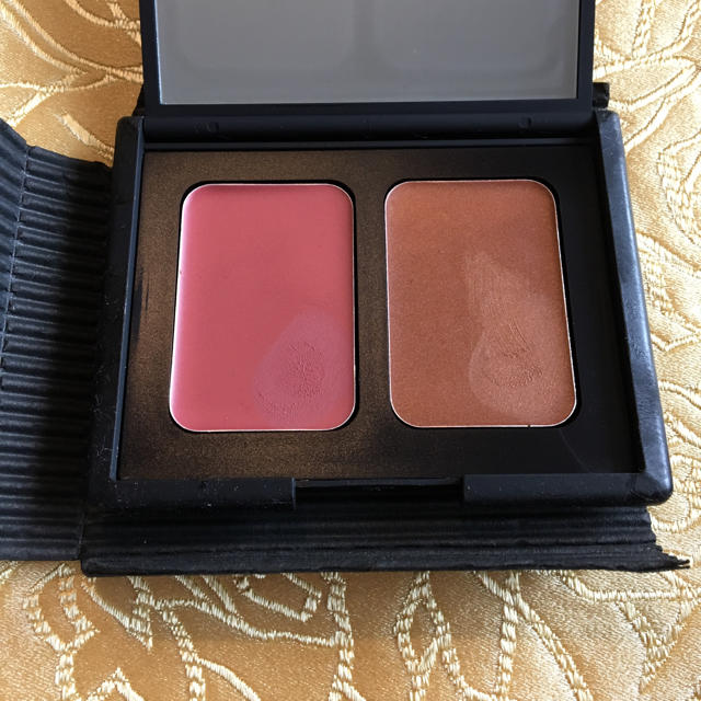 NARS(ナーズ)の[再値下げ♡][訳あり]NARS アイシャドー   コスメ/美容のベースメイク/化粧品(アイシャドウ)の商品写真