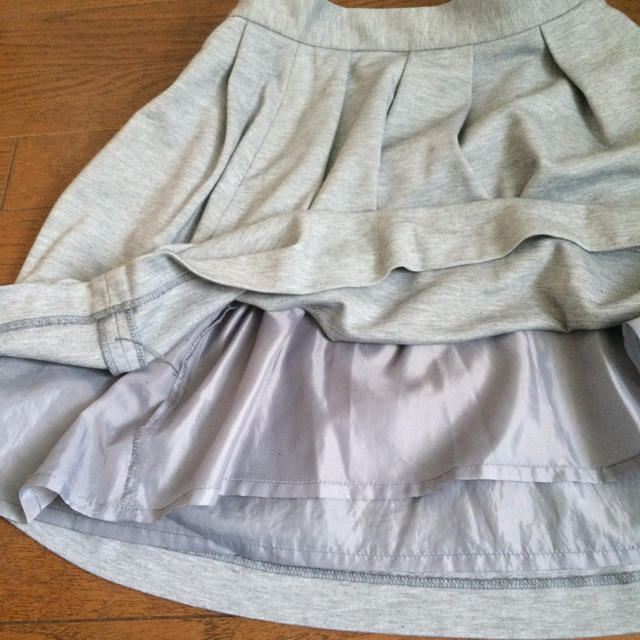 CECIL McBEE(セシルマクビー)のCECIL McBEE フレアスカート M レディースのスカート(ひざ丈スカート)の商品写真