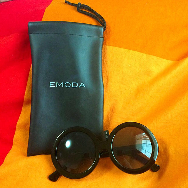 EMODA(エモダ)のEMODA サングラス☆ レディースのファッション小物(サングラス/メガネ)の商品写真