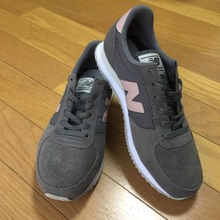 ニューバランス(New Balance)の美品！ニューバランススニーカー２４センチ(スニーカー)