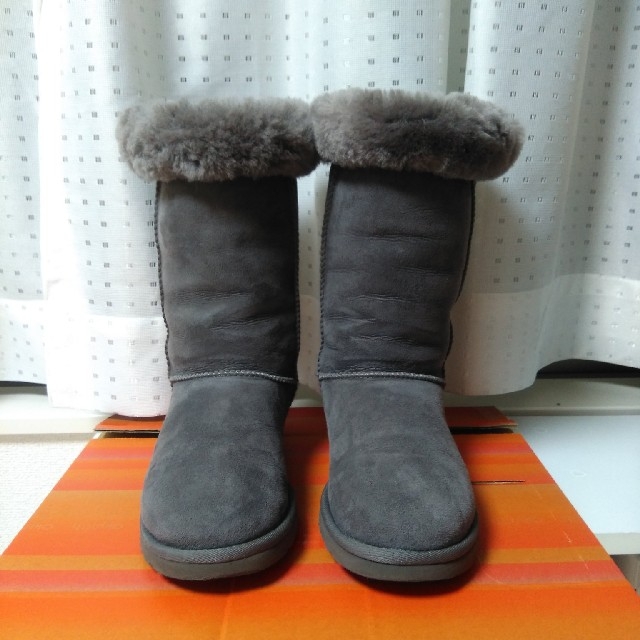 お値下げ★更新　UGG　アグ　ムートンブーツ　ハーフ丈　グレー　US6　23cm