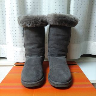 アグ(UGG)のお値下げ★更新　UGG　アグ　ムートンブーツ　ハーフ丈　グレー　US6　23cm(ブーツ)