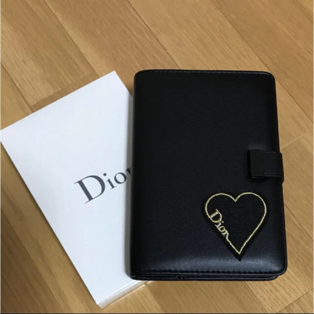 Dior(ディオール)の専用 カプチュール トータルスキン ノベルティセット コスメ/美容のスキンケア/基礎化粧品(乳液/ミルク)の商品写真