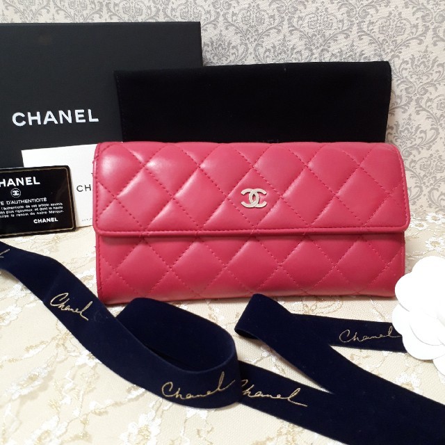 CHANEL(シャネル)のCHANEL　マトラッセ　長財布　ピンク　
正規品　シャネル レディースのファッション小物(財布)の商品写真