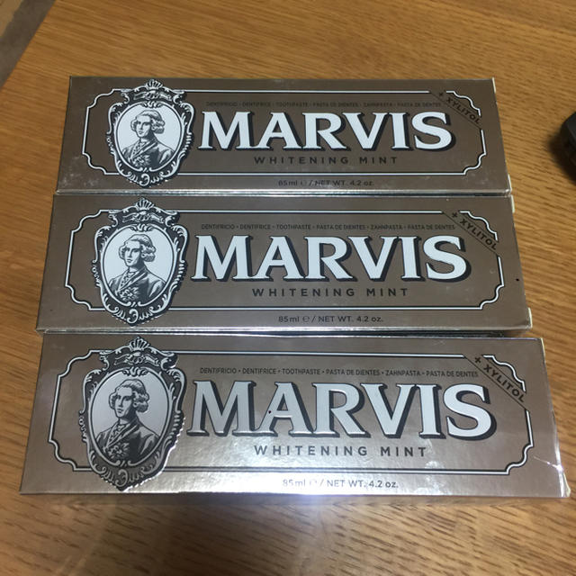 MARVIS(マービス)のMARVIS ホワイト 歯磨き粉 マービス 85mlx3本 コスメ/美容のオーラルケア(歯磨き粉)の商品写真