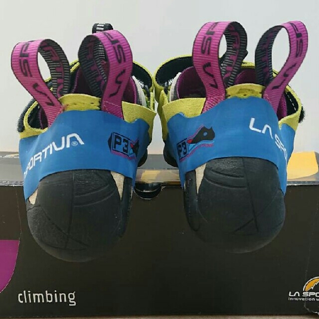 LA SPORTIVA(スポルティバ)のLA

SPORTIVA SKWAMA WOMAN クライミングシューズ レディースの靴/シューズ(その他)の商品写真