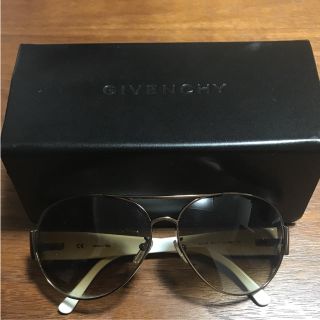 ジバンシィ(GIVENCHY)のGIVENCHYティアドロップサングラス(サングラス/メガネ)