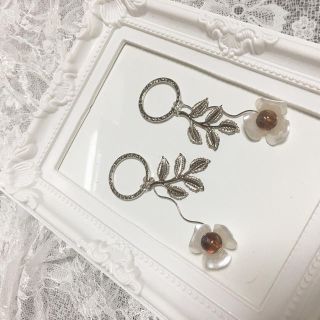 フラワー(flower)のflower piace(ピアス)