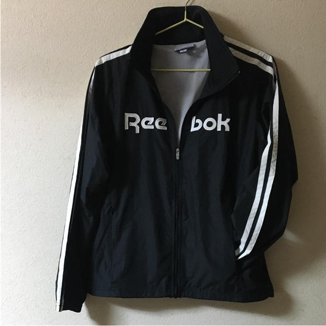 Reebok(リーボック)のReebok 薄手ジャンパー レディースのジャケット/アウター(ナイロンジャケット)の商品写真