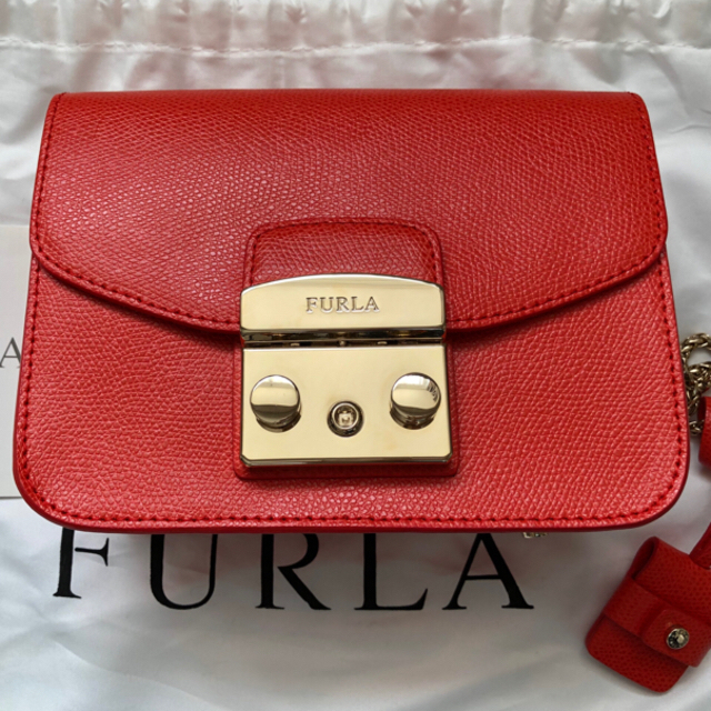 Furla(フルラ)のyua♡様専用 FURLA メトロポリス オレンジ レディースのバッグ(ショルダーバッグ)の商品写真