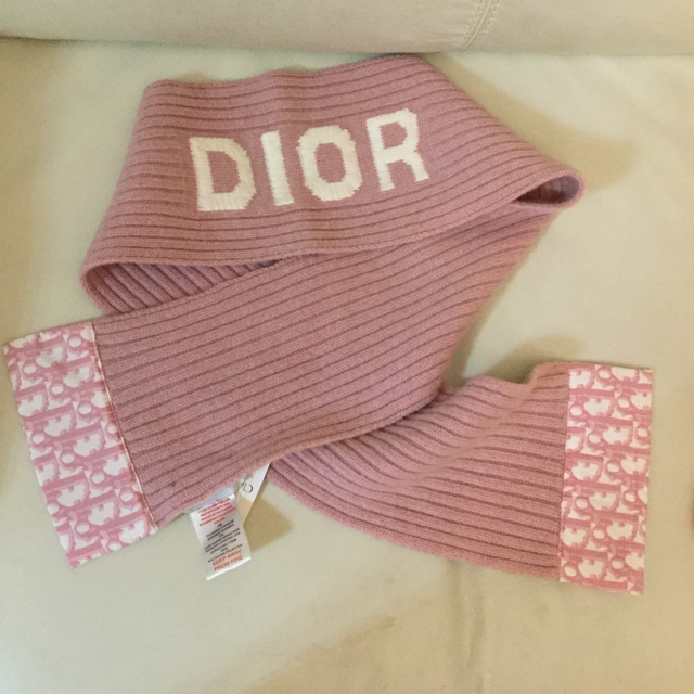 レディース専用　　　　　Dior カシミヤマフラー 未使用