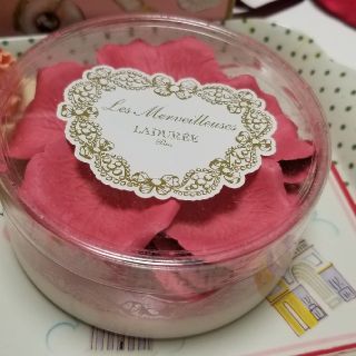 ラデュレ(LADUREE)のラデュレ  フェイスカラー ローズ ラデュレ チークカラー(チーク)