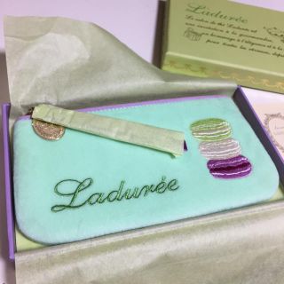 ラデュレ(LADUREE)の【棘s shopさん専用】ラデュレLaduree ポーチ(ポーチ)