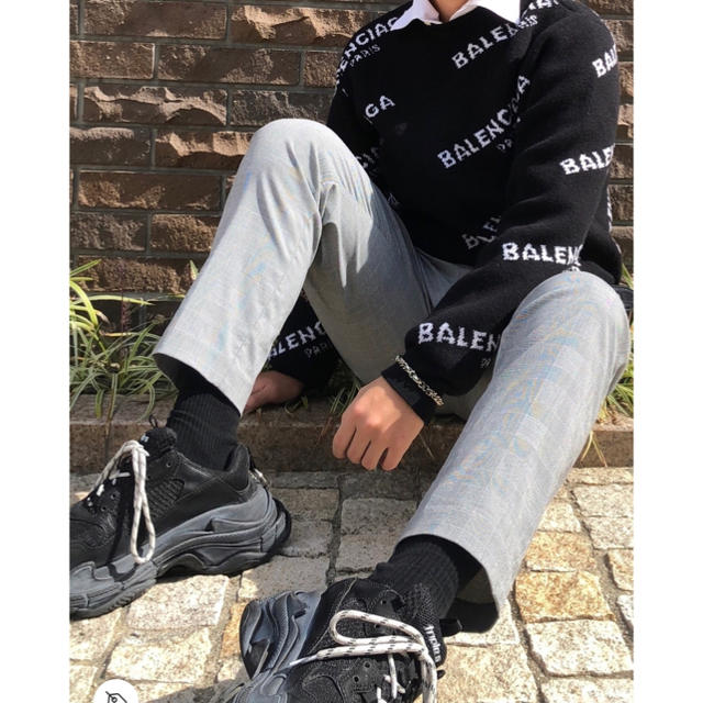 Balenciaga - 【著名人多数着用】男女兼用🌟 バレンシアガ 総ロゴ