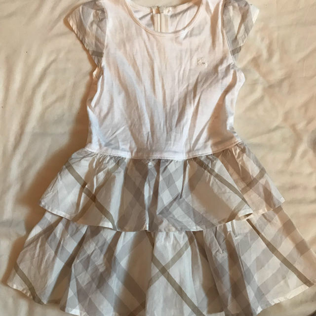 BURBERRY(バーバリー)のご確認用 バーバリー4y 100 キッズ/ベビー/マタニティのキッズ服女の子用(90cm~)(ワンピース)の商品写真