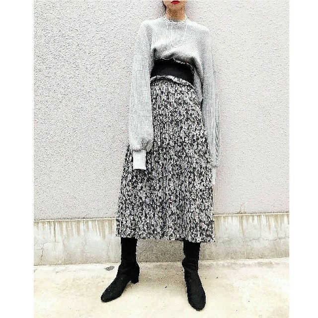 STUDIOUS(ステュディオス)のCLANE クラネ / TAPESTRY FLOWER PLEATS SKIRT レディースのスカート(ロングスカート)の商品写真