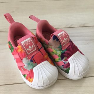 アディダス(adidas)の《baby adidas 12cm》フラワー(スニーカー)