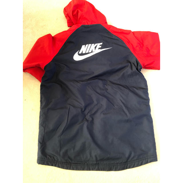 NIKE(ナイキ)のNIKEジャンパー 150 キッズ/ベビー/マタニティのキッズ服男の子用(90cm~)(ジャケット/上着)の商品写真