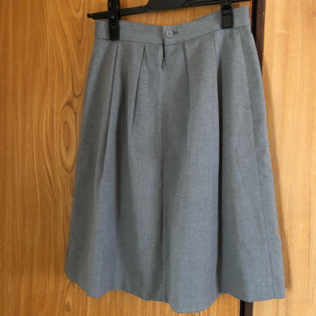 ROPE’(ロペ)のロペ プリーツスカート グレー レディースのスカート(ひざ丈スカート)の商品写真