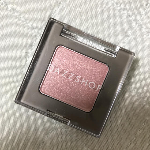 DAZZSHOP アイシャドウ ピンク 12 新品未使用 コスメ/美容のベースメイク/化粧品(アイシャドウ)の商品写真