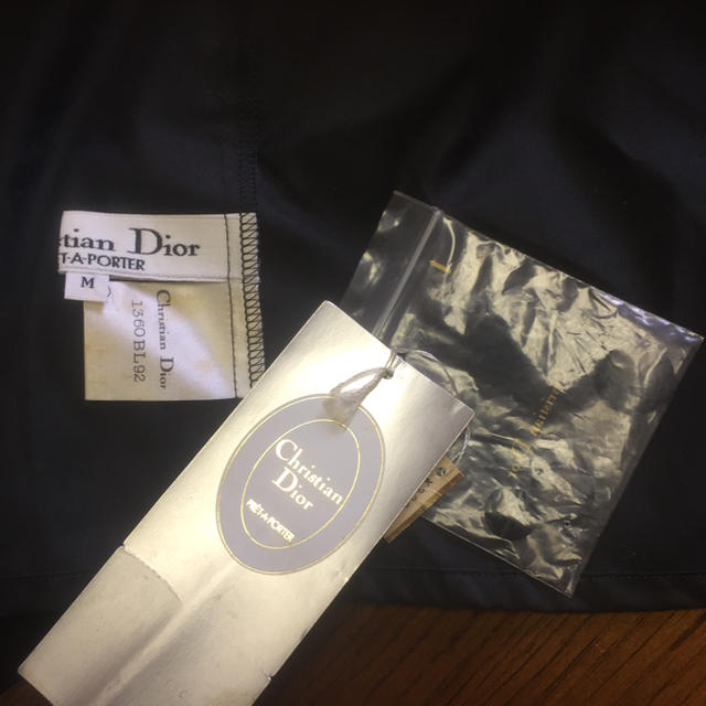 Christian Dior(クリスチャンディオール)のクリスチャンDiorの上着 レディースのジャケット/アウター(テーラードジャケット)の商品写真