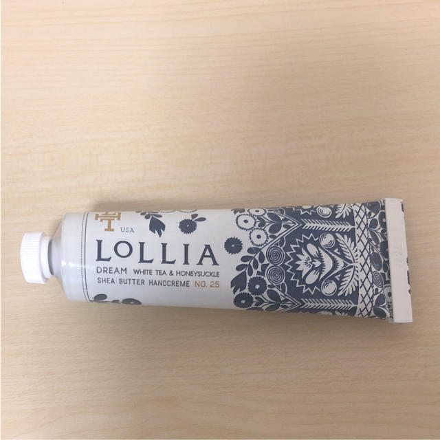 LoLLIA(ロリア)のLoLLIA ハンドクリーム【未使用】 コスメ/美容のボディケア(ハンドクリーム)の商品写真