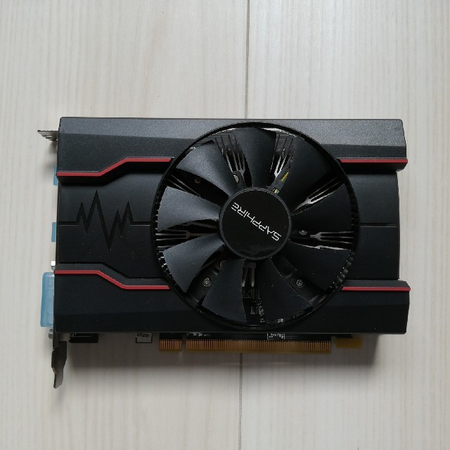 SAPPHIRE PULSE RADEON RX 550 2G GDDR5

 スマホ/家電/カメラのPC/タブレット(PCパーツ)の商品写真