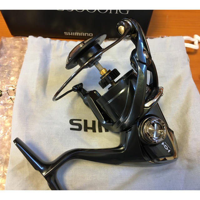 美品 ツインパワー XD C3000HG 本体&スプール 美品 ツインパワー XD C3000HG 本体&スプール