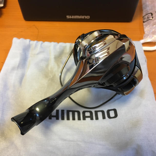 美品 ツインパワー XD C3000HG 本体&スプール 美品 ツインパワー XD C3000HG 本体&スプール