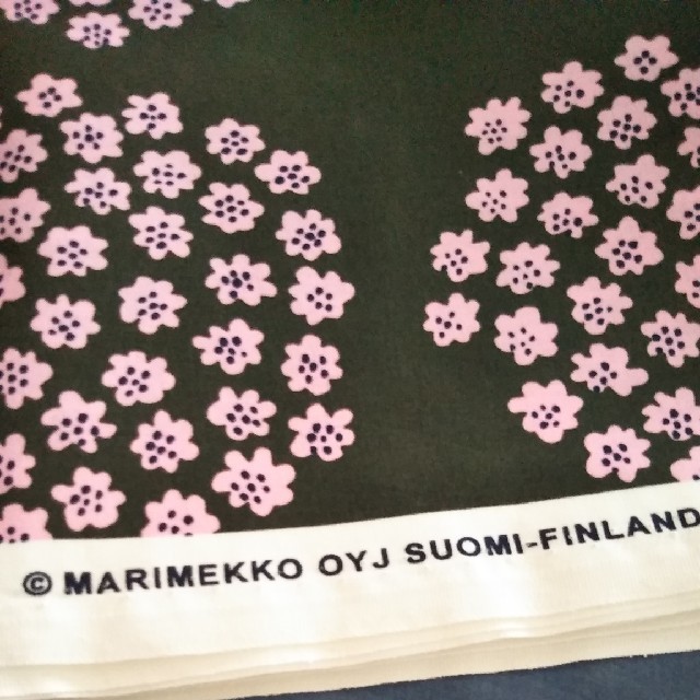 レターパッ marimekko カラー マリメッコ プケッティ 生地 3mの通販 by