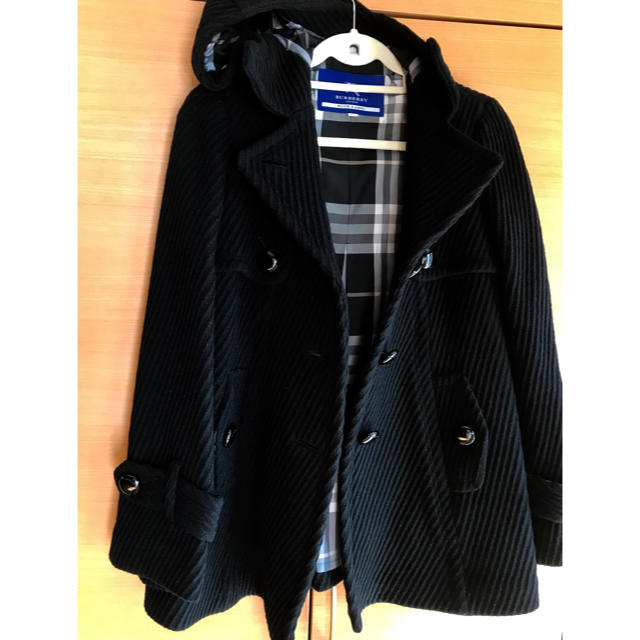 BURBERRY BLUE LABEL(バーバリーブルーレーベル)のバーバリー ブルーレーベル コート 裏地 キュプラ チェック 黒 38 レディースのジャケット/アウター(ピーコート)の商品写真