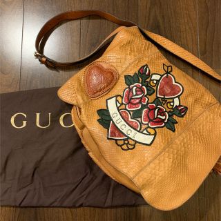 グッチ(Gucci)のグッチ パイソン  タトゥ 超美品 レア(ショルダーバッグ)