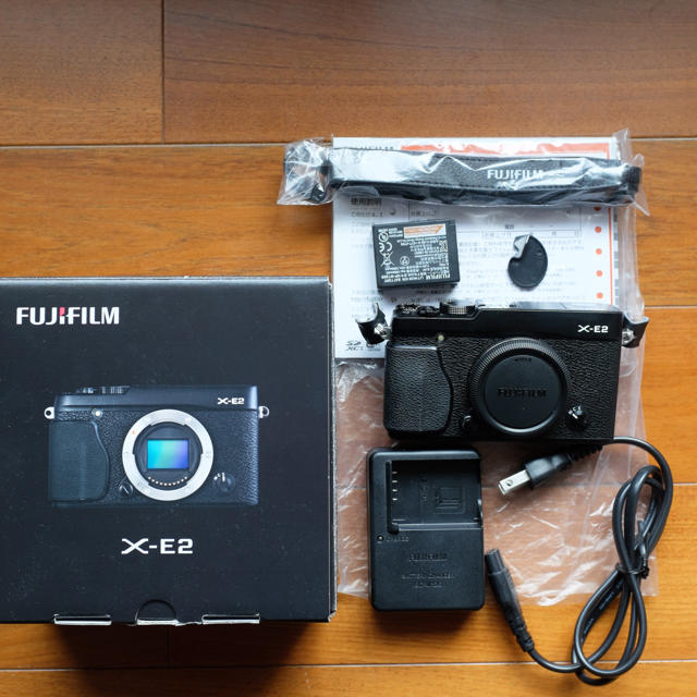 マウントアダプター付き富士フィルム FUJIFILM X-E2 ブラック