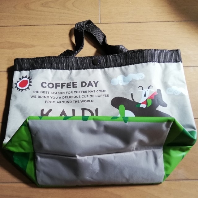KALDI(カルディ)のりりちゃん様　カルディ　2018コーヒーの日バッグ レディースのバッグ(エコバッグ)の商品写真