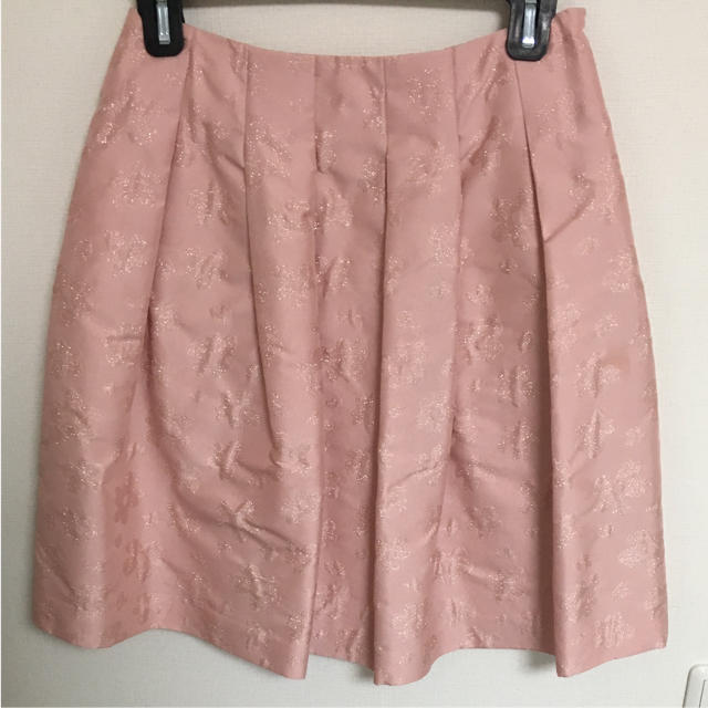 M'S GRACY(エムズグレイシー)の花柄ラメ   膝丈スカート レディースのスカート(ひざ丈スカート)の商品写真