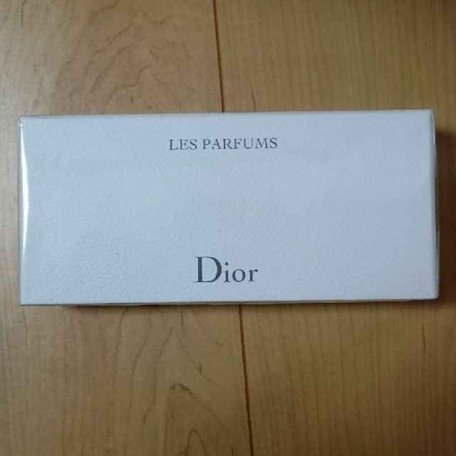 Christian Dior(クリスチャンディオール)の【Christian Dior 】レ パルファムズ ミニ香水セット コスメ/美容の香水(香水(女性用))の商品写真