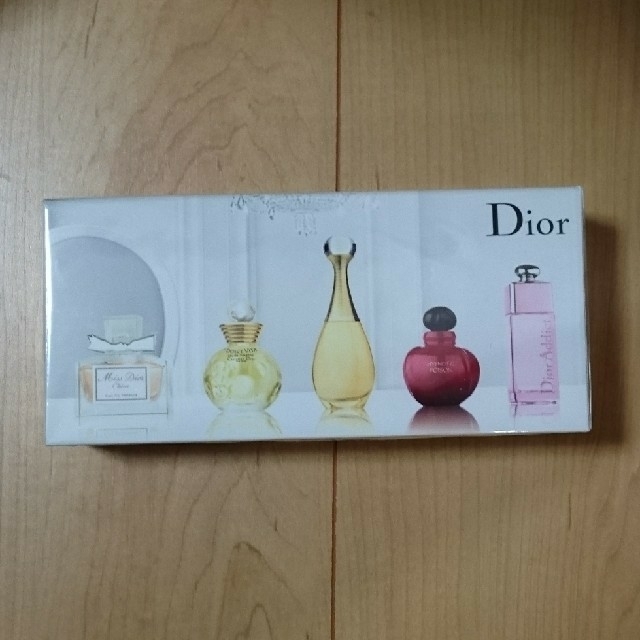 Christian Dior(クリスチャンディオール)の【Christian Dior 】レ パルファムズ ミニ香水セット コスメ/美容の香水(香水(女性用))の商品写真