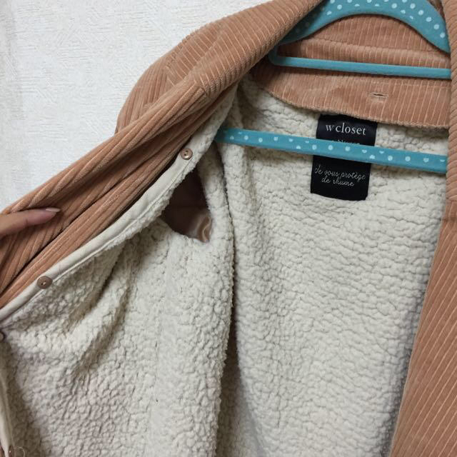 w closet(ダブルクローゼット)のサーモンピンクのコート レディースのジャケット/アウター(ロングコート)の商品写真