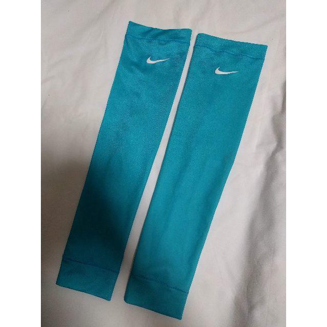 NIKE(ナイキ)のNIKE Pro Elite】NIKE 2017 アームカバー アームウォーマー スポーツ/アウトドアのランニング(その他)の商品写真