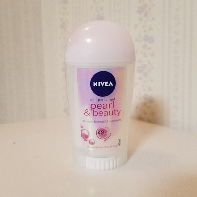 ニベア(ニベア)のNIVEA デオドラント２本セット コスメ/美容のボディケア(制汗/デオドラント剤)の商品写真