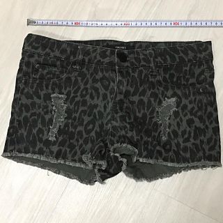 フォーエバートゥエンティーワン(FOREVER 21)のゆ様｡専用  ポーチセットForever21 豹柄 ショートパンツ ショーパン (ショートパンツ)