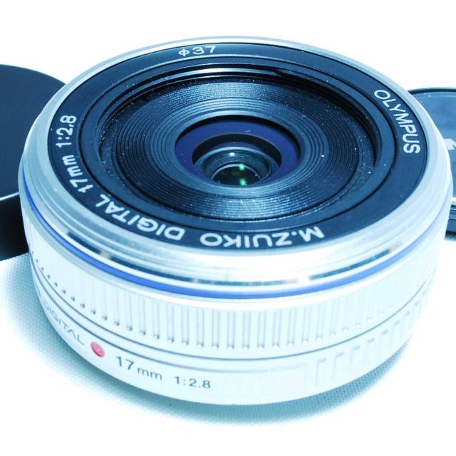 OLYMPUS(オリンパス)の❤️新品未使用❤️オリンパス M.Zuiko 17mm❤️ スマホ/家電/カメラのカメラ(レンズ(単焦点))の商品写真