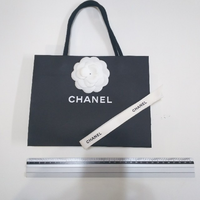 CHANEL紙袋 レディースのバッグ(ショップ袋)の商品写真