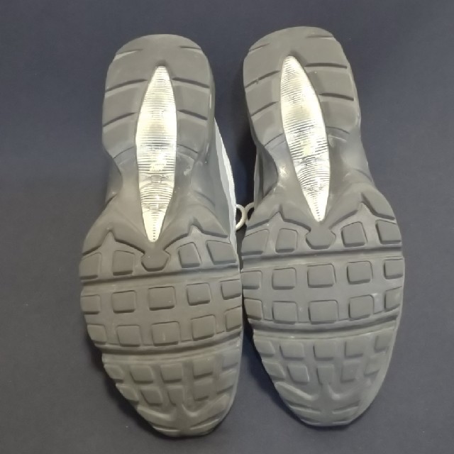 NIKE(ナイキ)のエアマックス95 no-sew イエローグラデ メンズの靴/シューズ(スニーカー)の商品写真