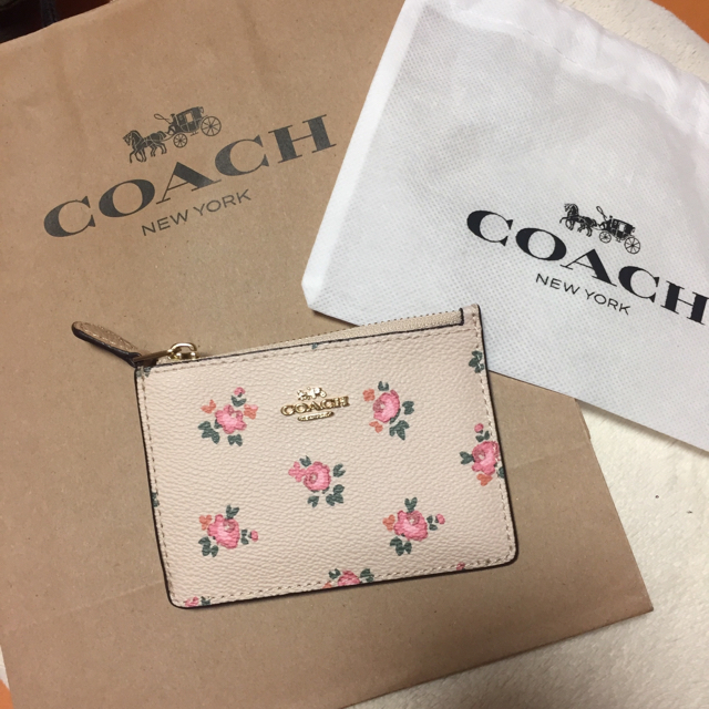 COACH パスケース ピンク 花柄 上品 可愛い コーチ 定期入れ 新品 | フリマアプリ ラクマ