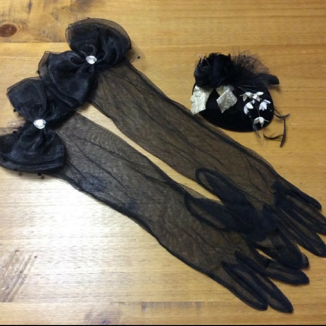 YUMI KATSURA(ユミカツラ)のパーティー手袋  ミニ帽子 レディースのフォーマル/ドレス(その他)の商品写真