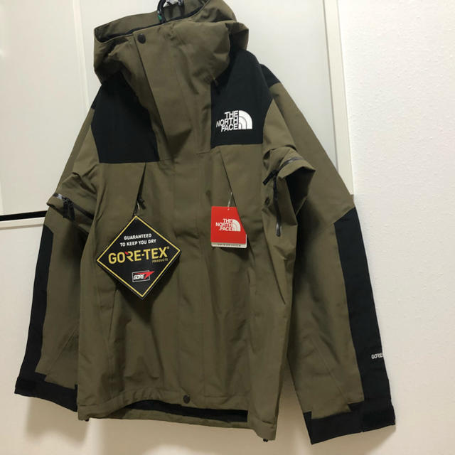 『新品タグ付き』GOLDWIN THE NORTH FACE ビーチグリーンジャケット/アウター